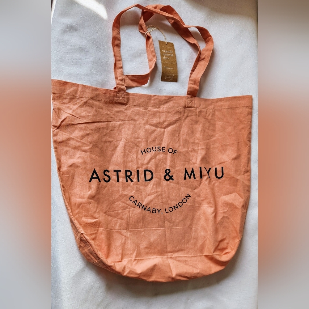 House of Astrid & Miyus Carnaby London exclusive must-have tote bag Limited Edit